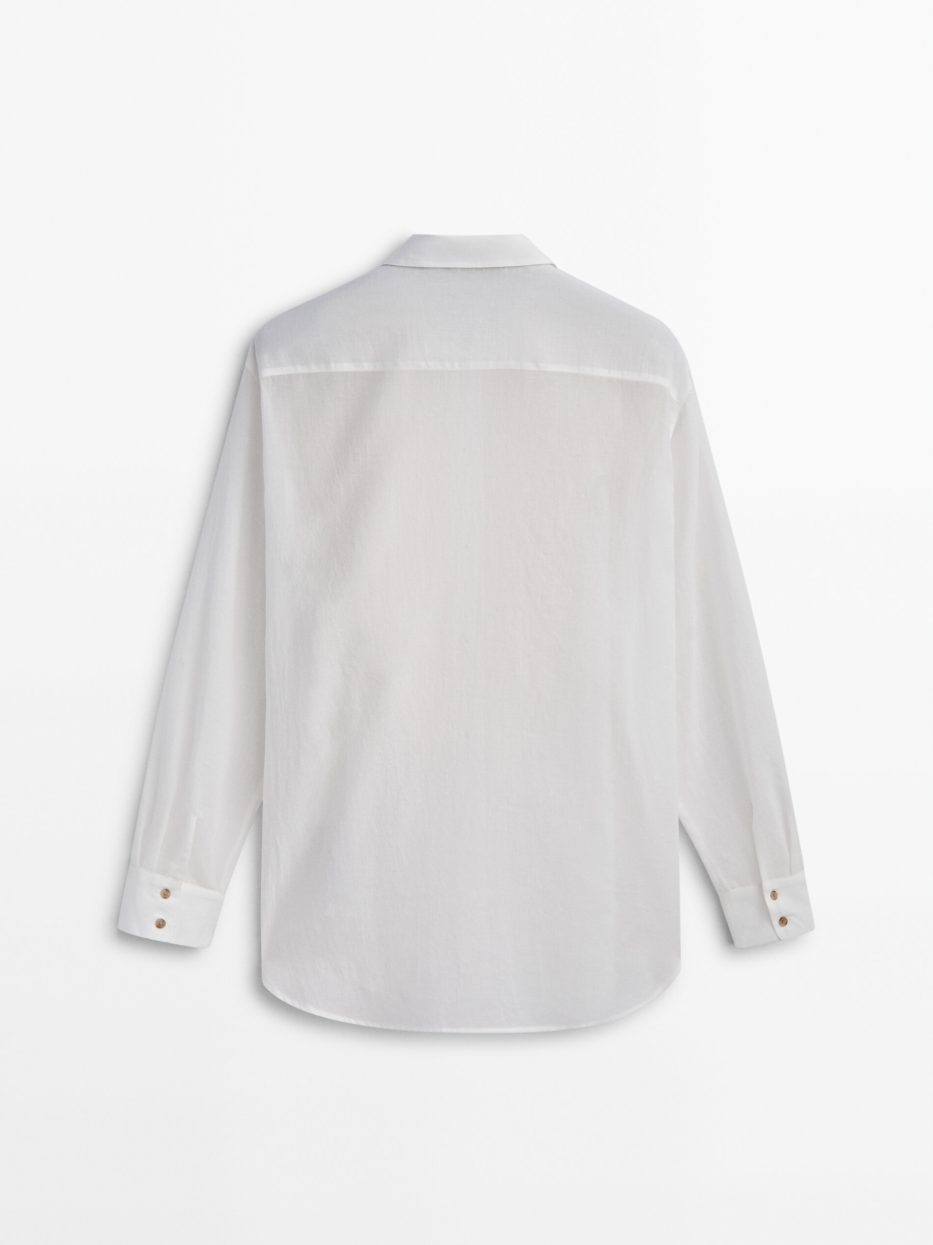 Camisa semitransparente detalle pechera