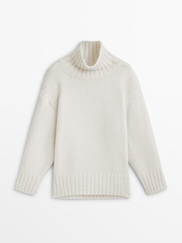 Трикотажен пуловер с висока яка – Limited Edition