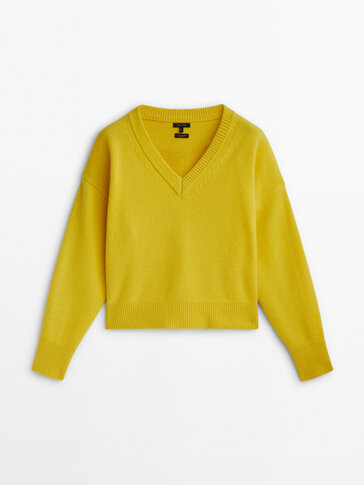 Wool blend V-neck sweater