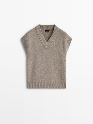 Wool blend knit vest · Mink · Sweaters And Cardigans | Massimo Dutti