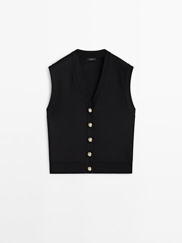 Knit vest with golden buttons