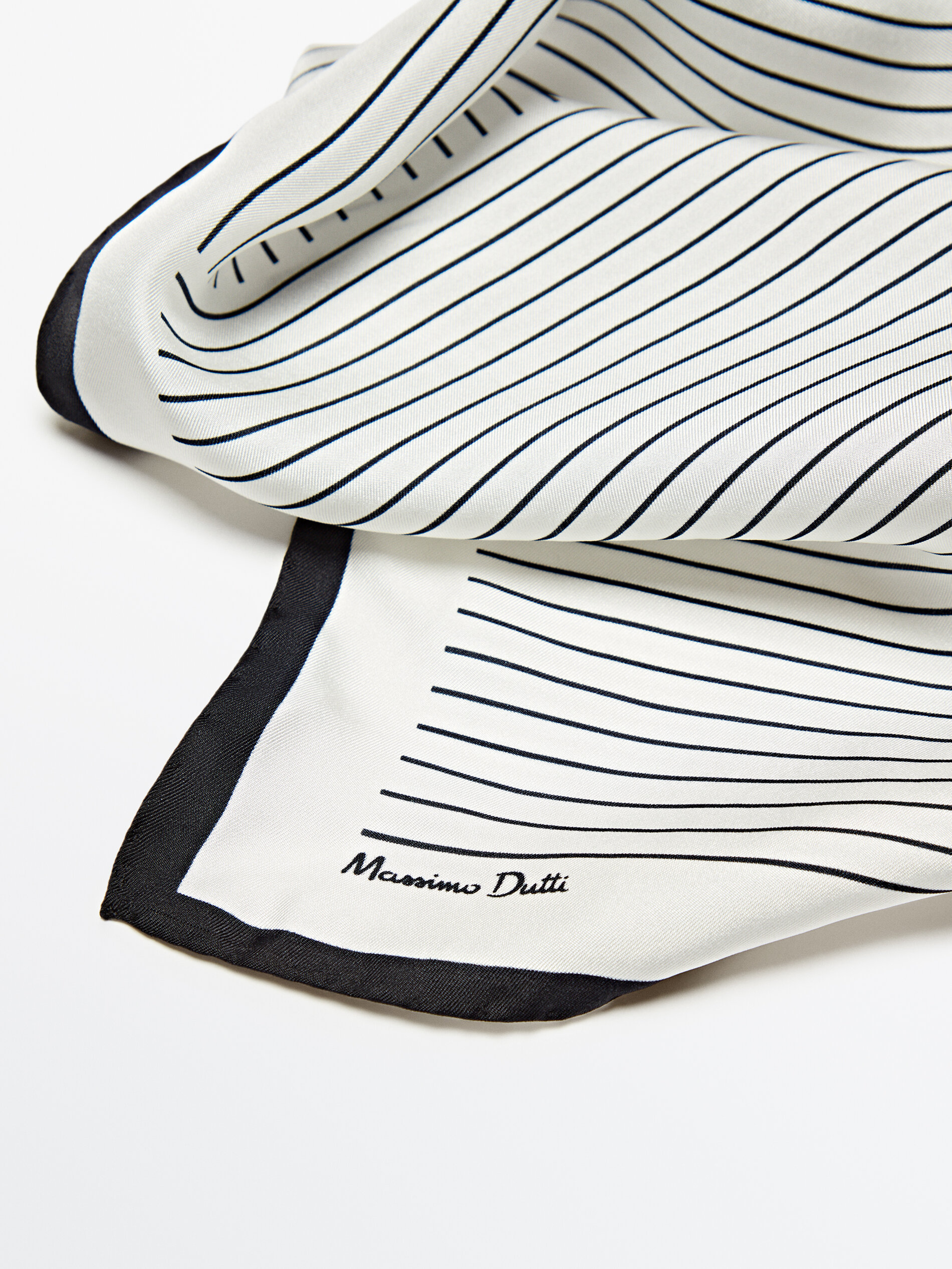 Massimo store dutti scarves