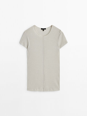 Shiny ribbed T-shirt with central seam