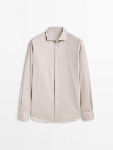 Micro-textured slim-fit shirt