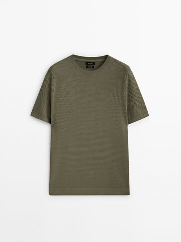 Textured short sleeve knit sweater