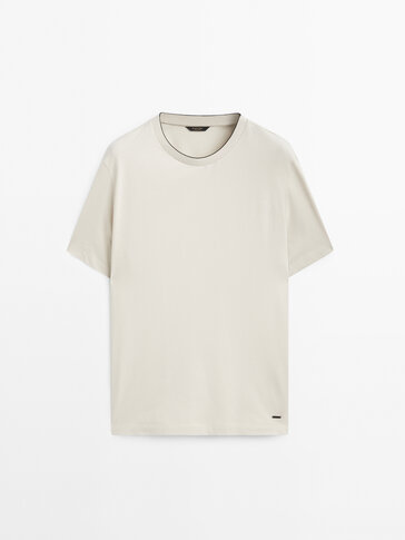 Contrast neck cotton T-shirt