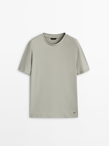 Short sleeve piqué T-shirt with contrast neckline
