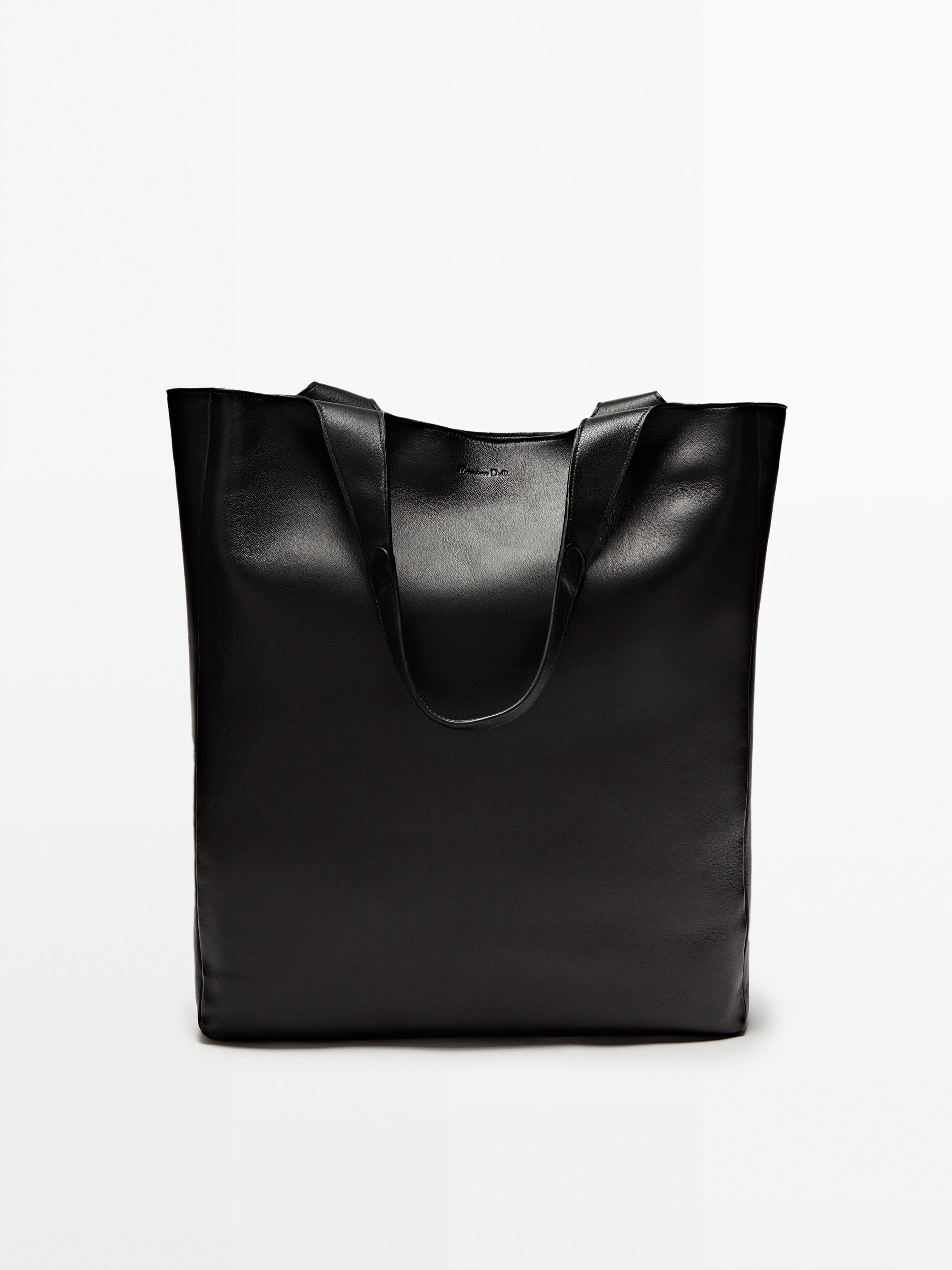 Aggregate more than 70 black leather tote bag - in.duhocakina