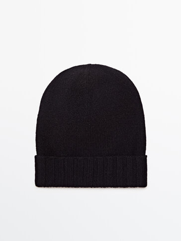 100% cashmere ribbed beanie with turn-up detail