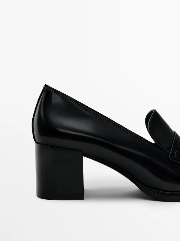 Heeled loafers · Black · Heel Shoes | Massimo Dutti