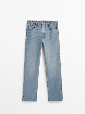 Slim-Fit-Jeans mit halbhohem Bund und Ziernähten