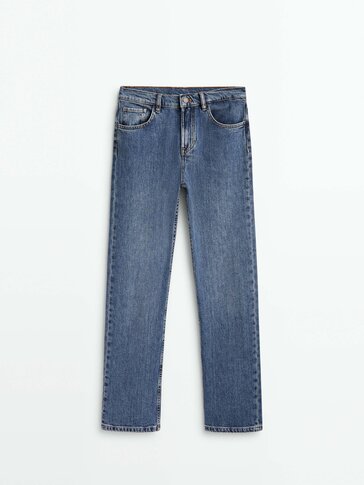 ג'ינס Mid waist בגזרה ישרה