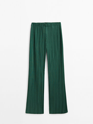 Pleated trousers