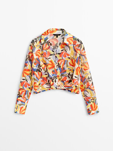 Printed shirt with knot detail