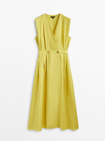 Pleated dress with gold-toned buttons