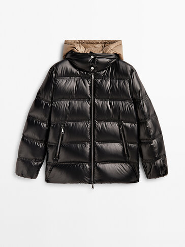 Puffer jacket with contrast hood