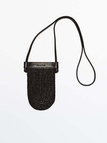 Raffia mobile phone case with leather handle