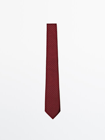 Micro polka dot tie in a cotton and silk blend