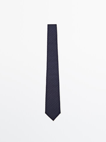 Micro striped tie in a cotton and silk blend