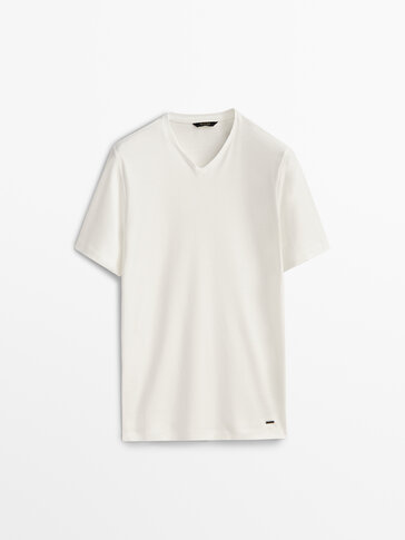 V-neck 100% cotton t-shirt
