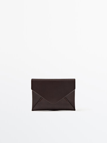 Leather clutch-style wallet