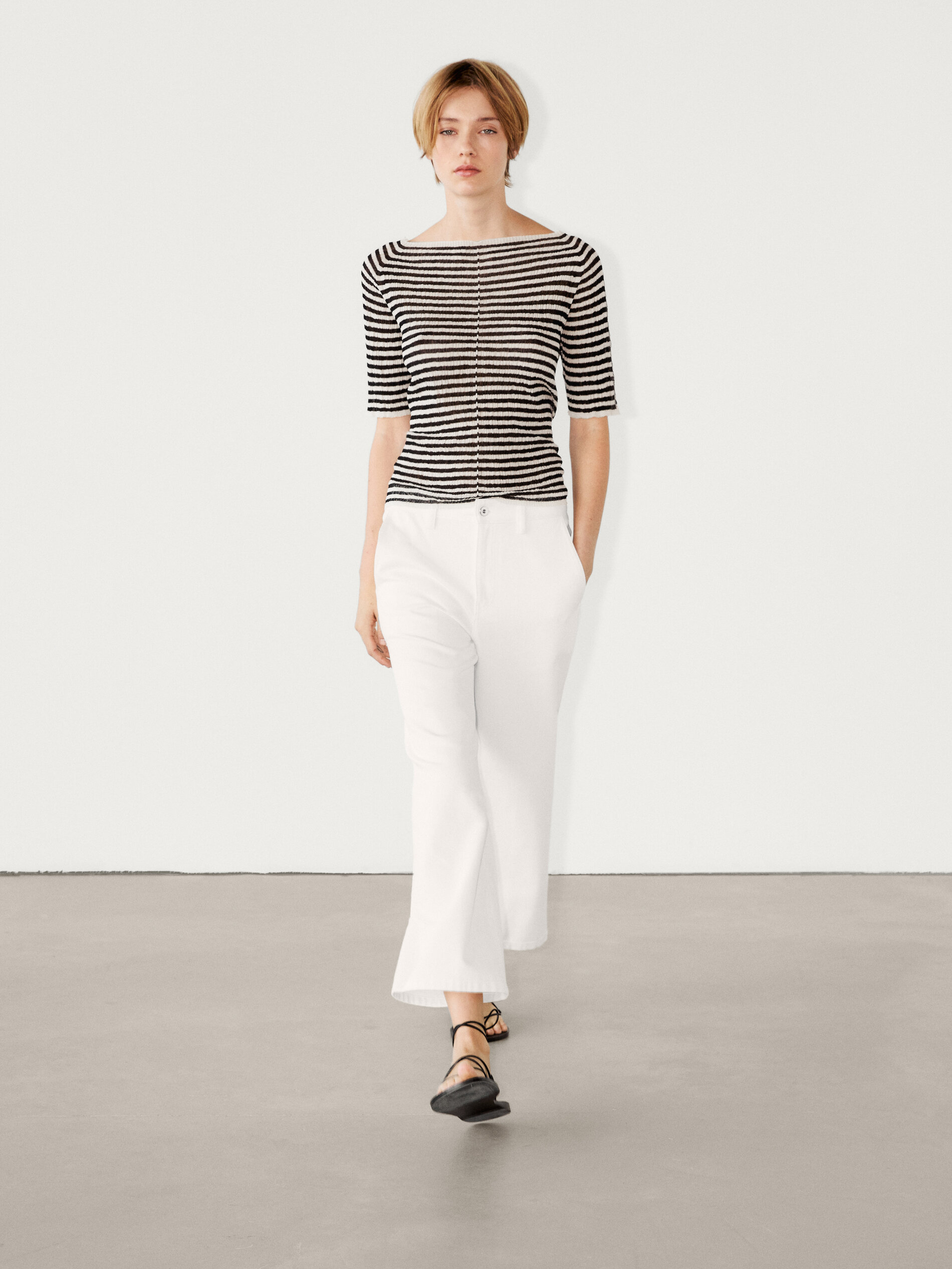 Shop Massimo Dutti Straight-leg-cropped-jeans In Gebrochen Weiss