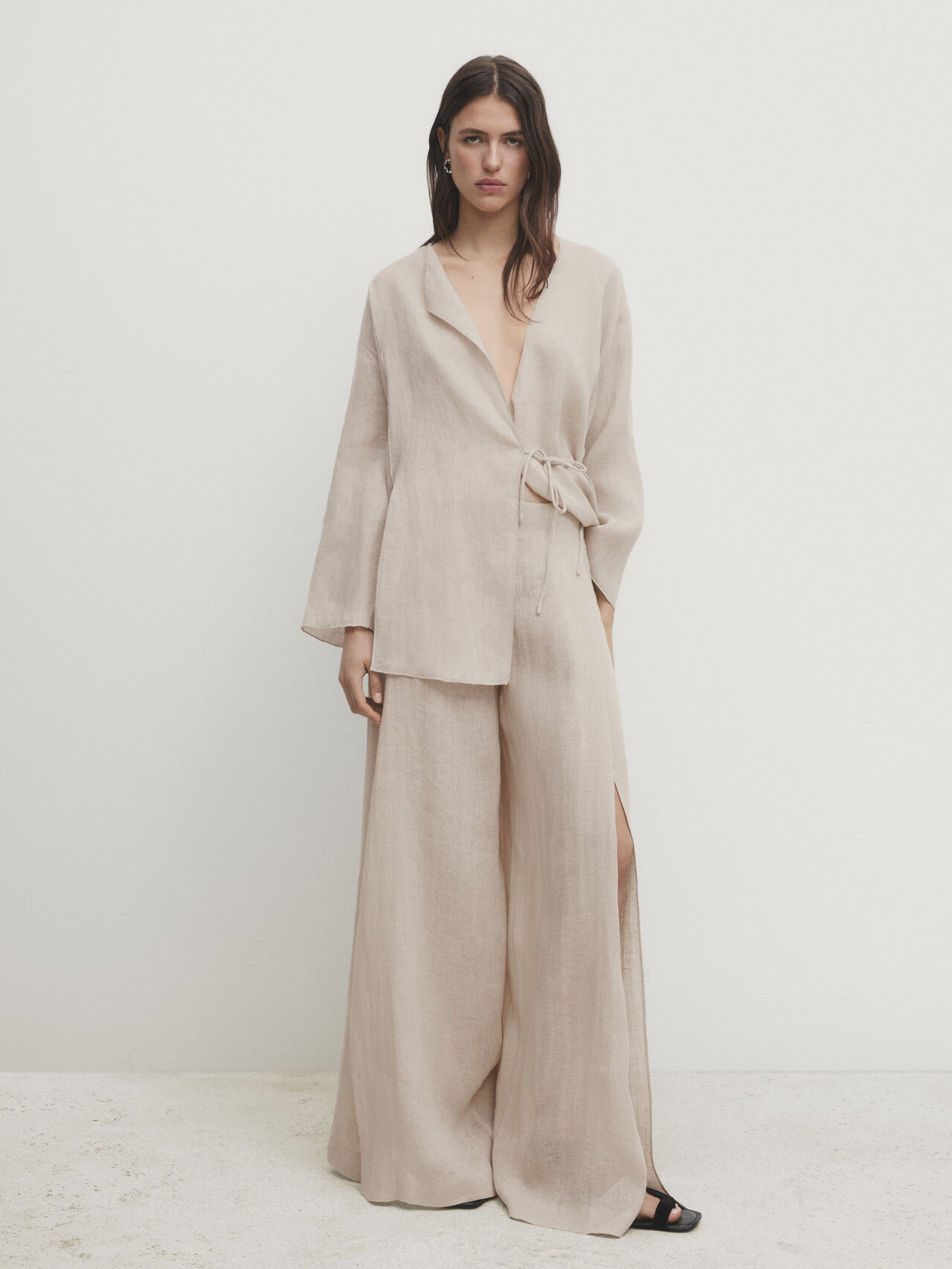 100% linen flowing trousers with slit details · Cream · Dressy | Massimo  Dutti