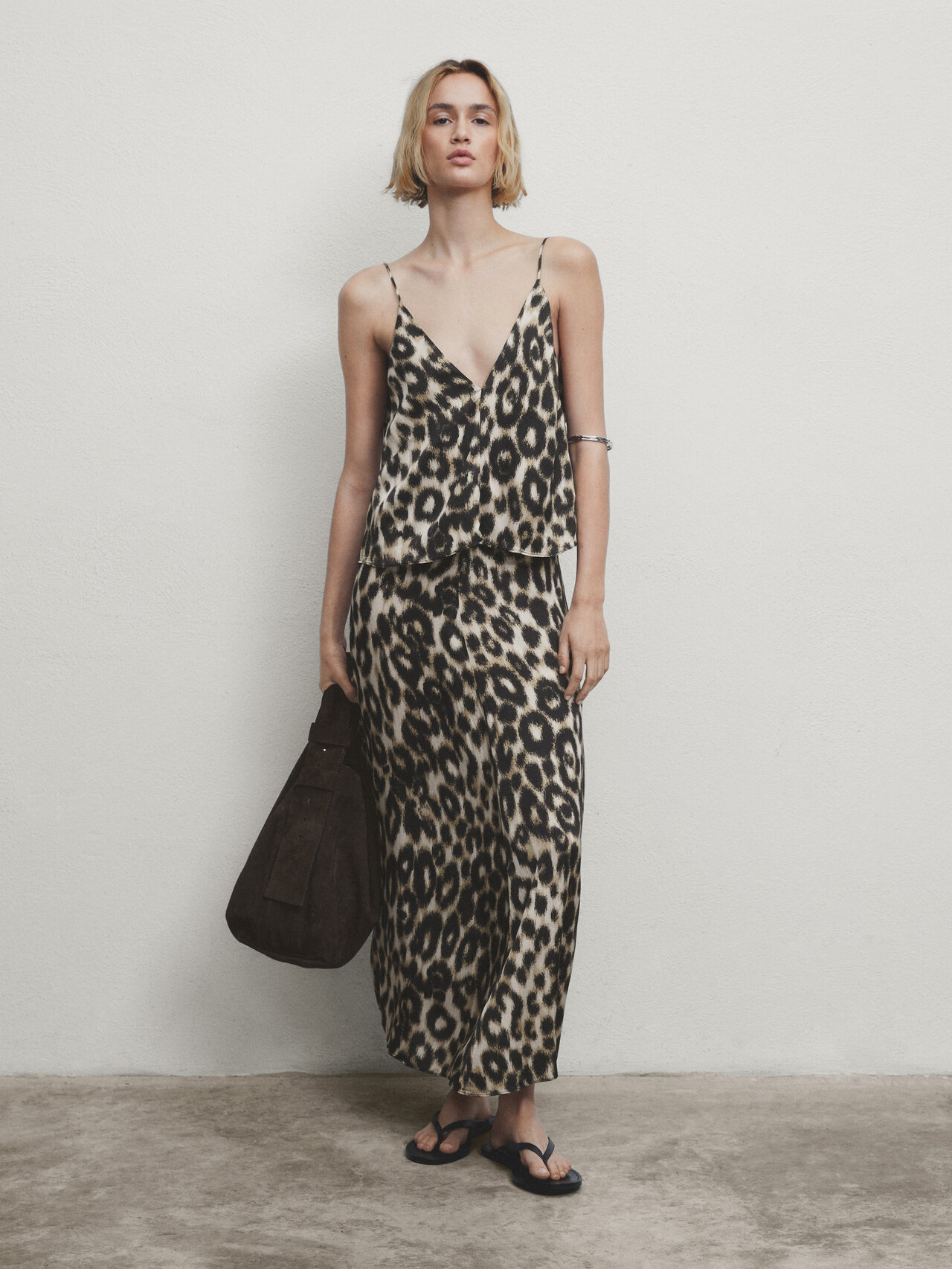 Falda midi conjunto estampado leopardo