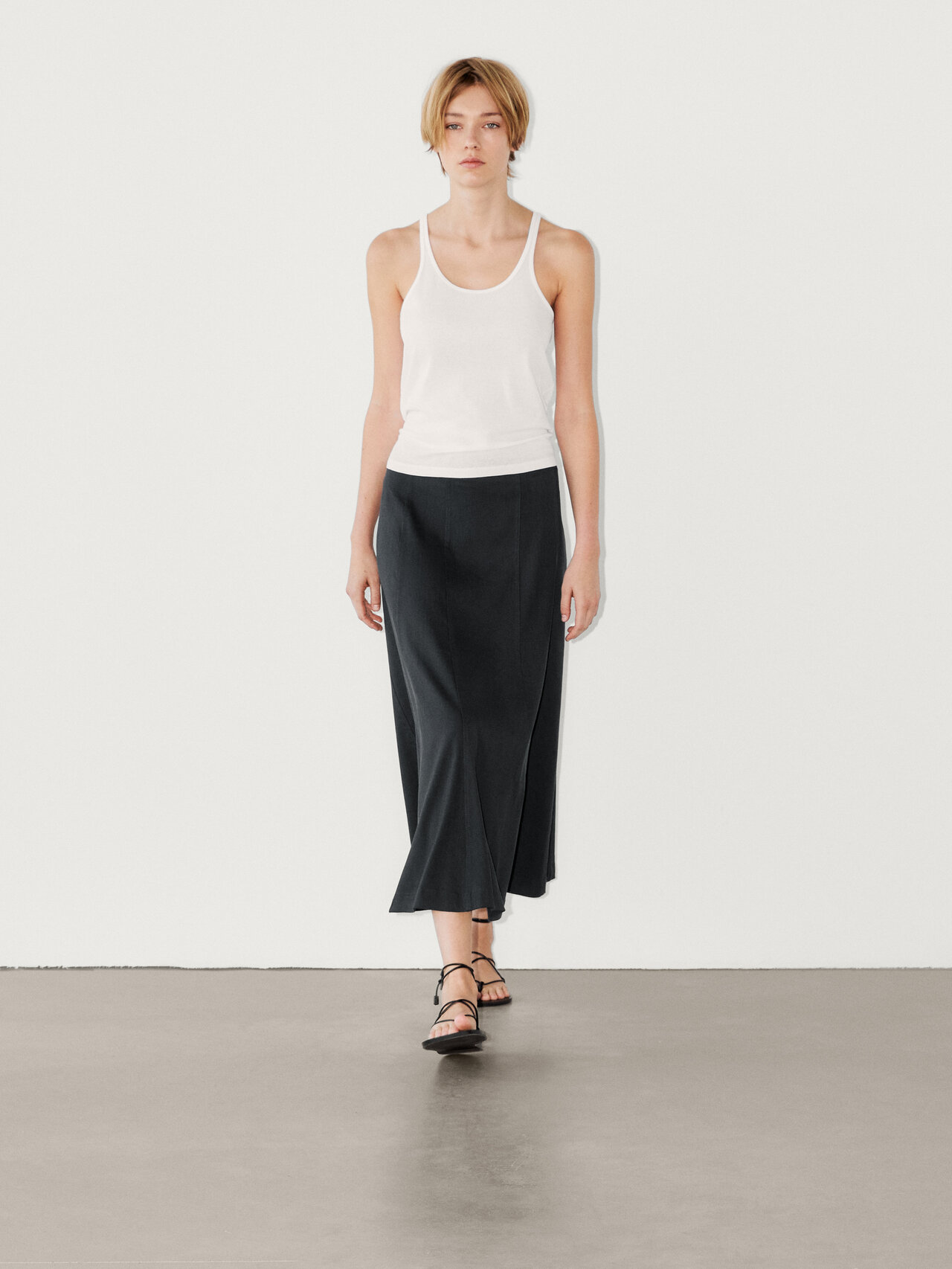 Long flared skirt with topstitching detail