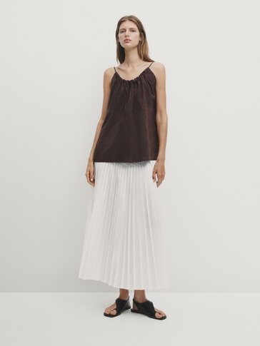 Flared pleated skirt · White · Smart / Skirts | Massimo Dutti