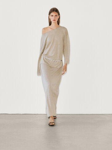 【Massimo Dutti】Long flared skirt with gathered detail Long flowing skirt with gathered detail · Blue · Smart