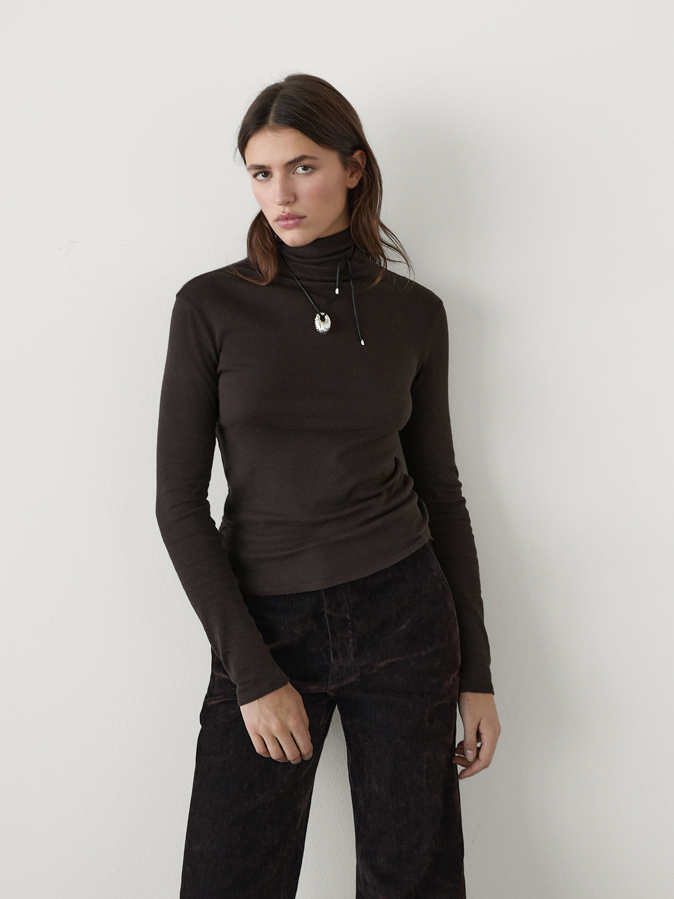 Cotton blend turtleneck T-shirt_8