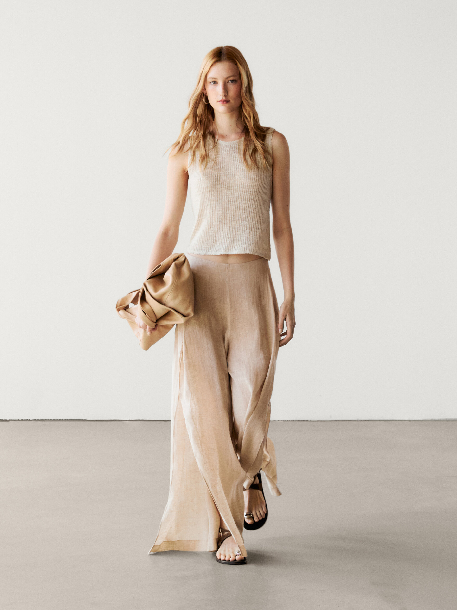 Sleeveless knit top · Cream, Pale Green · Tshirts And Polo Shirts Massimo Dutti