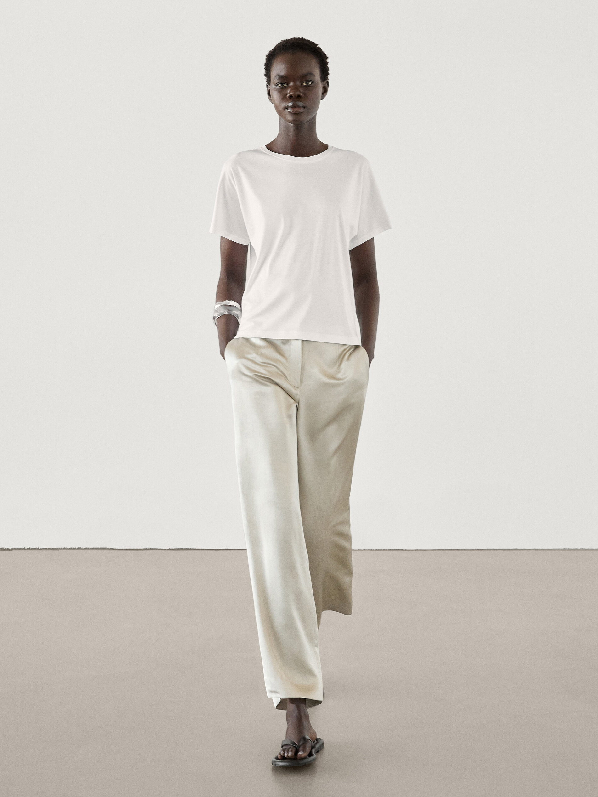 Women's white T-shirts - Massimo Dutti