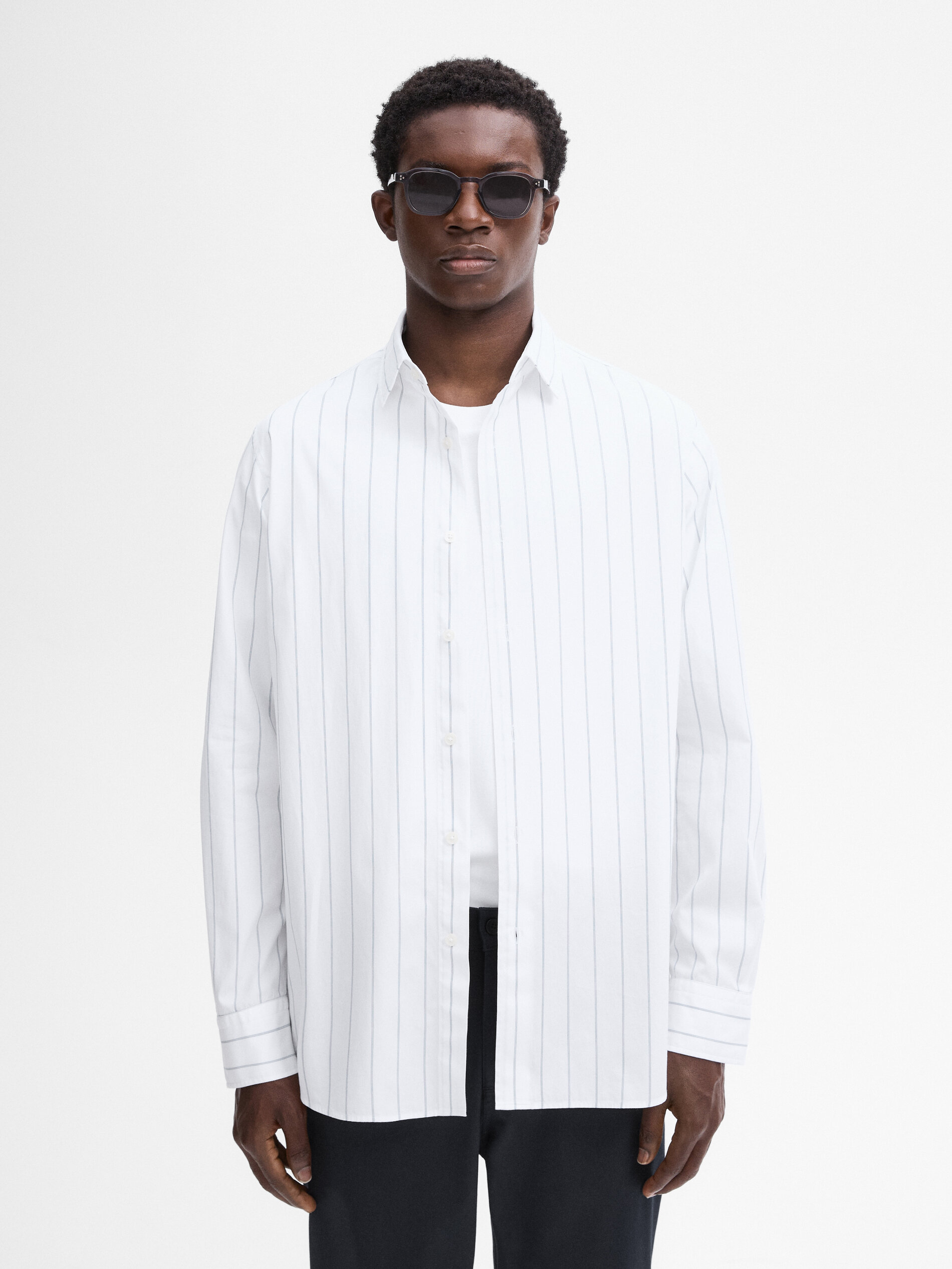 Slim fit pinstripe poplin shirt · White · Shirts | Massimo Dutti 