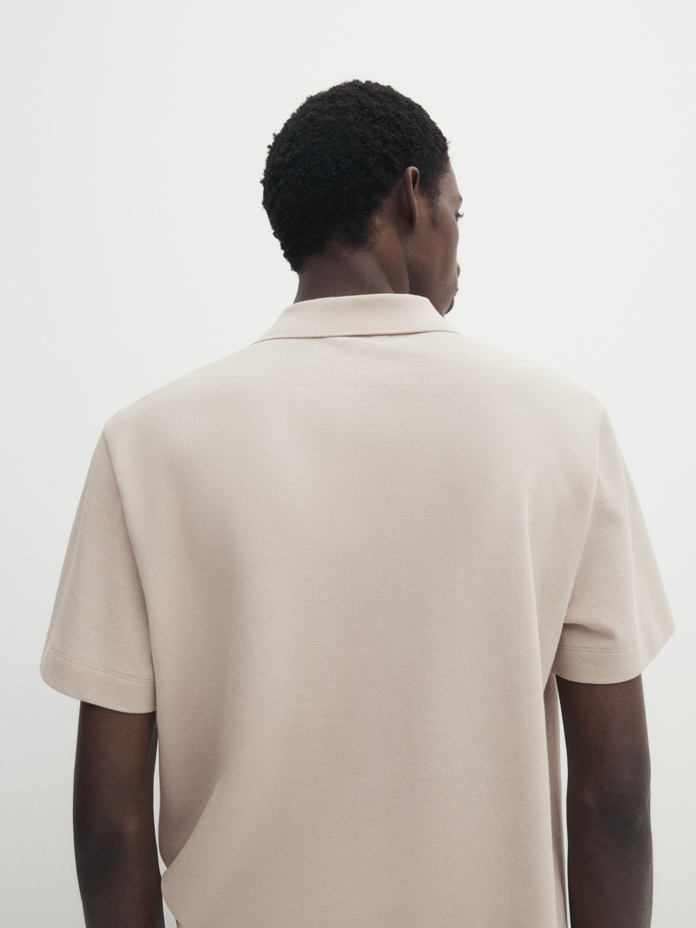 Textured cotton polo shirt with pocket detail_8