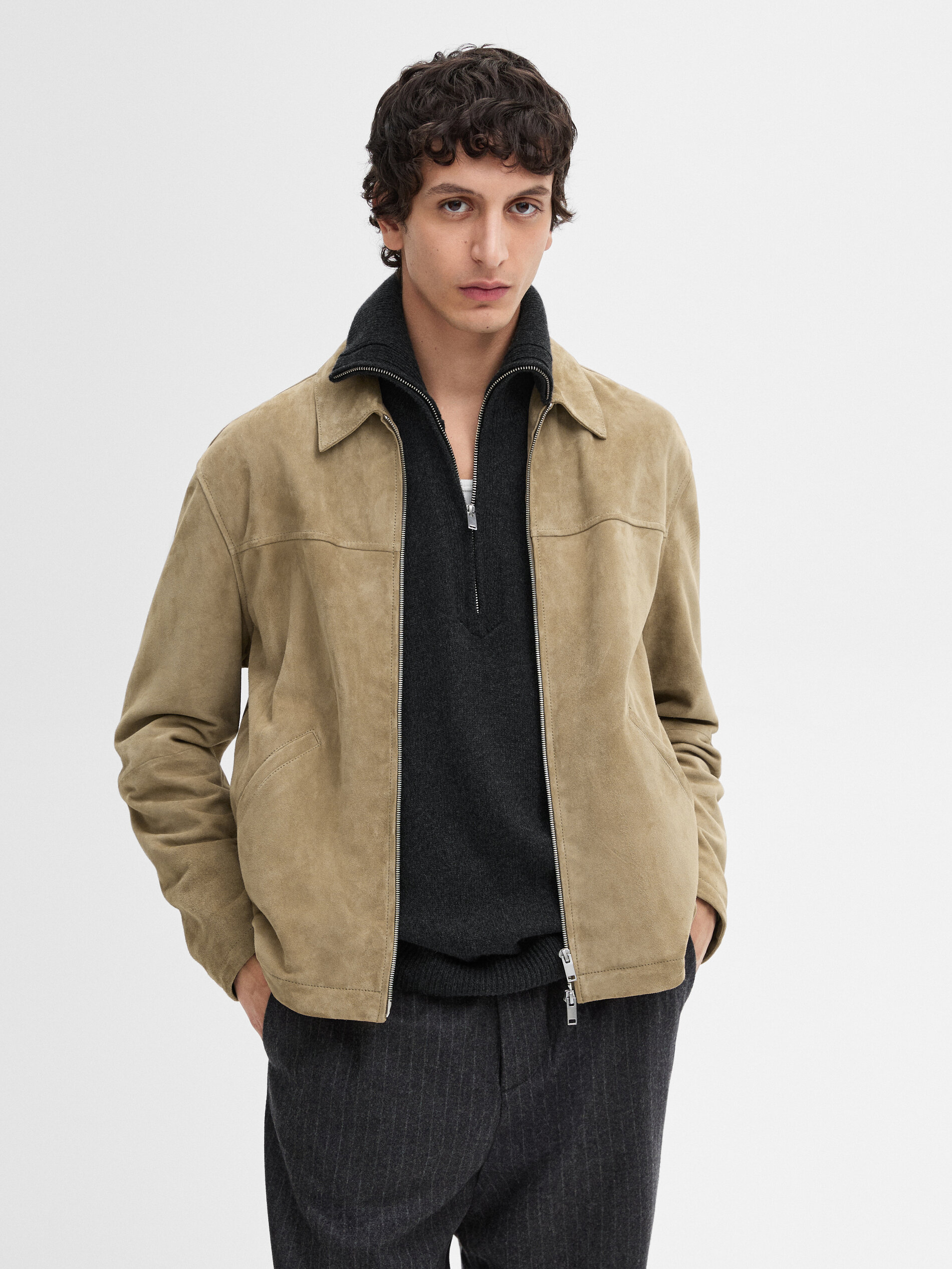 Jacke aus Wildleder mit Reißverschluss · Hellbeige · Röcke 