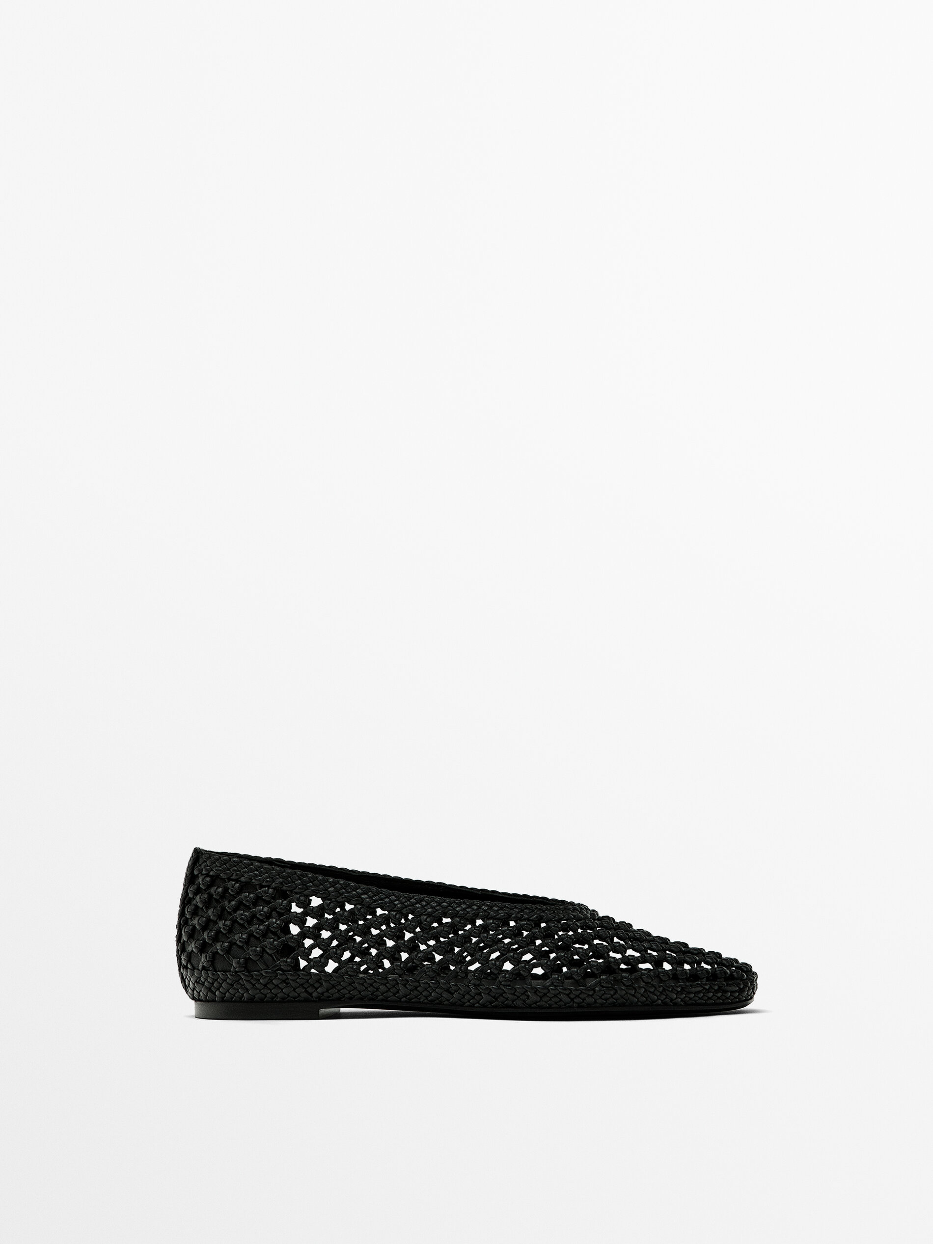 Black braided leather ballet flats · Black · Flat Shoes Massimo Dutti