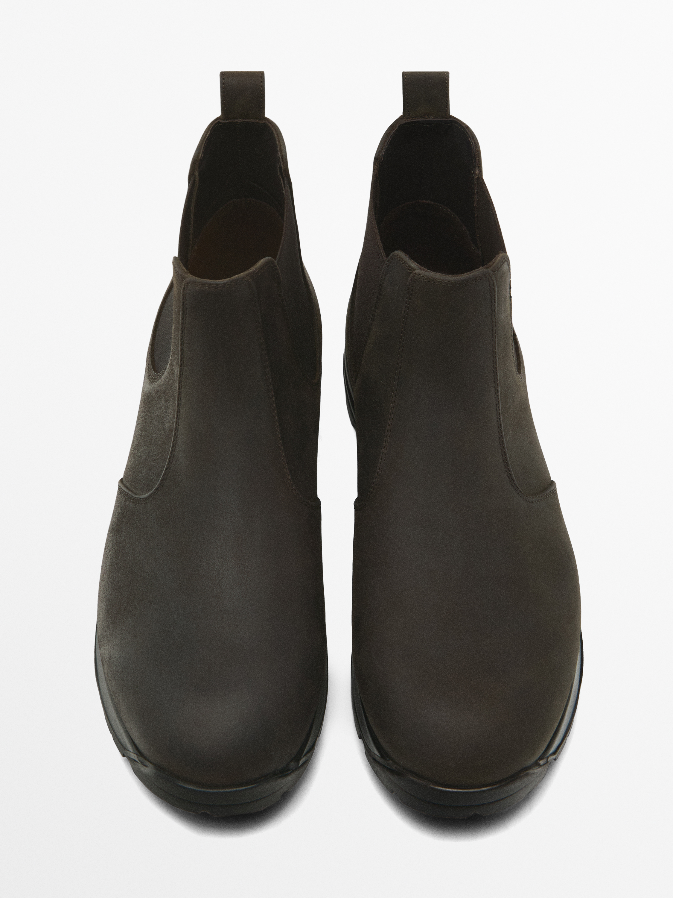 Leather sock ankle boots with vibram® detail_2