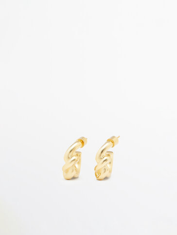 Earrings with knot detail