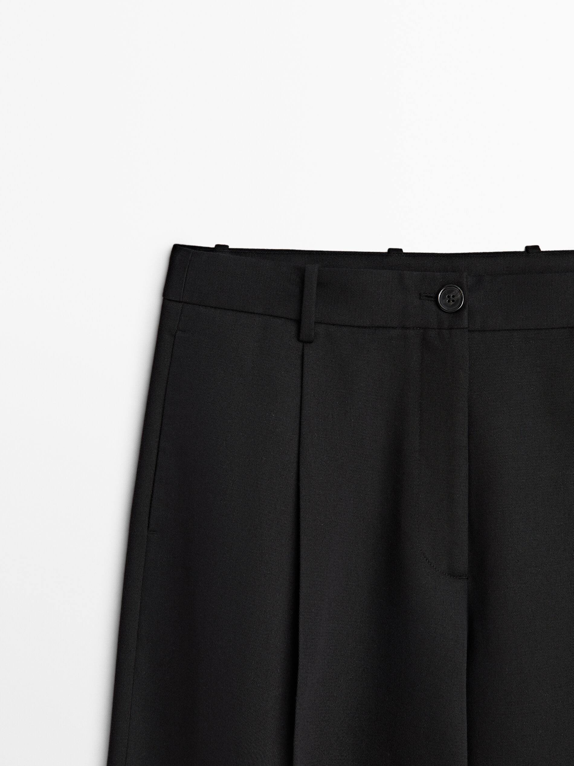 Pantalón negro full length pinzas