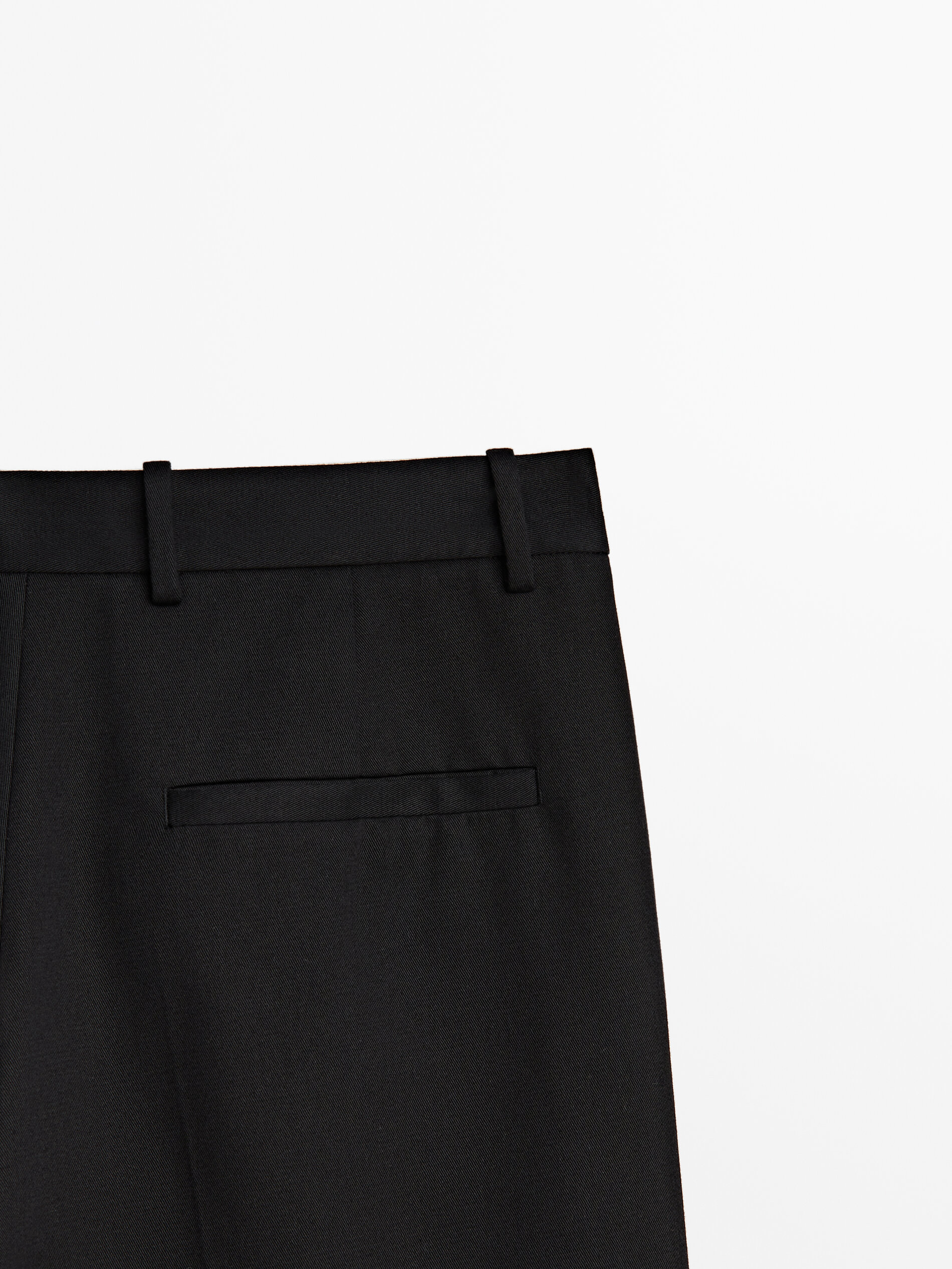 Full length darted black trousers · Black · Dressy | Massimo Dutti