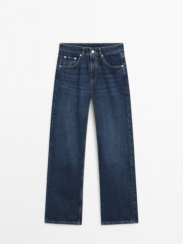 Wide-leg mid-rise jeans