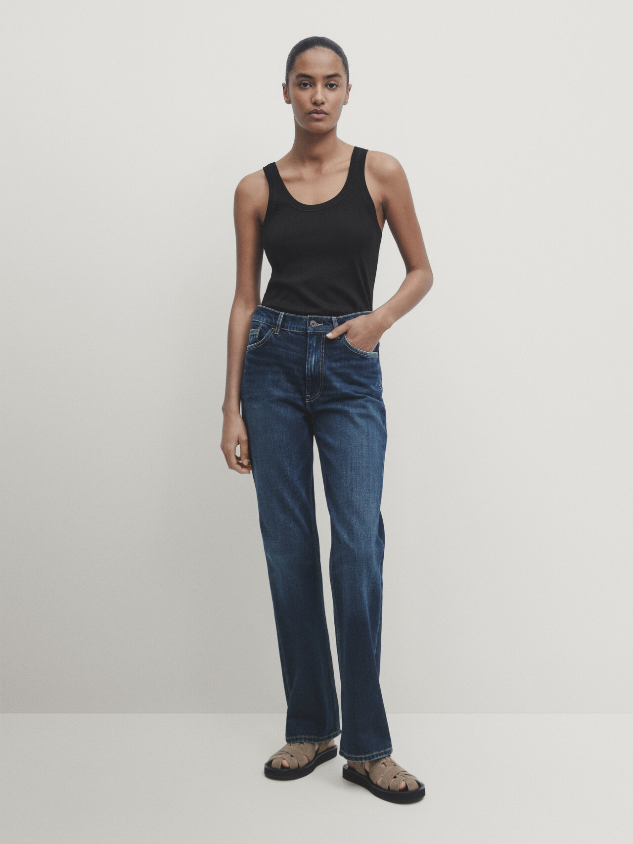 Women Cut-out Mid Waist Straight Jeans