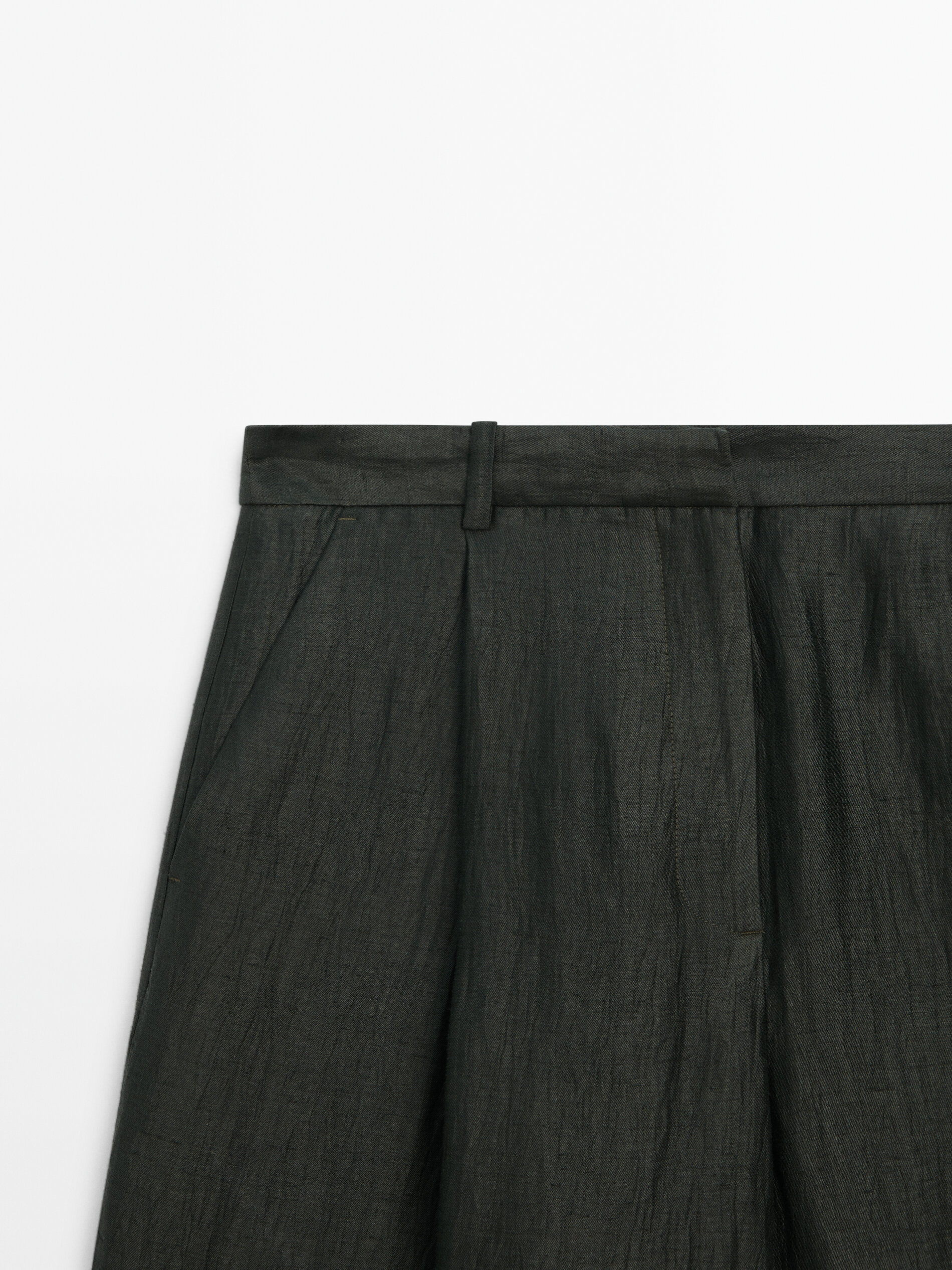 Pantalón mezcla lino detalle pliegues