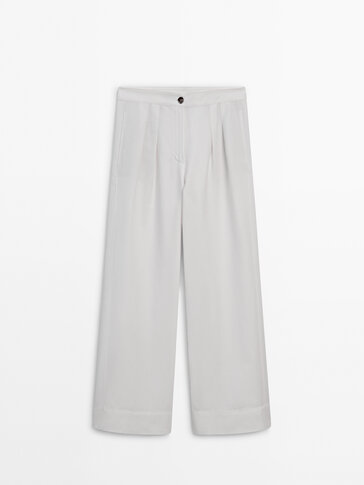Decimos sí a los pantalones blancos gracias a estos de Massimo Dutti