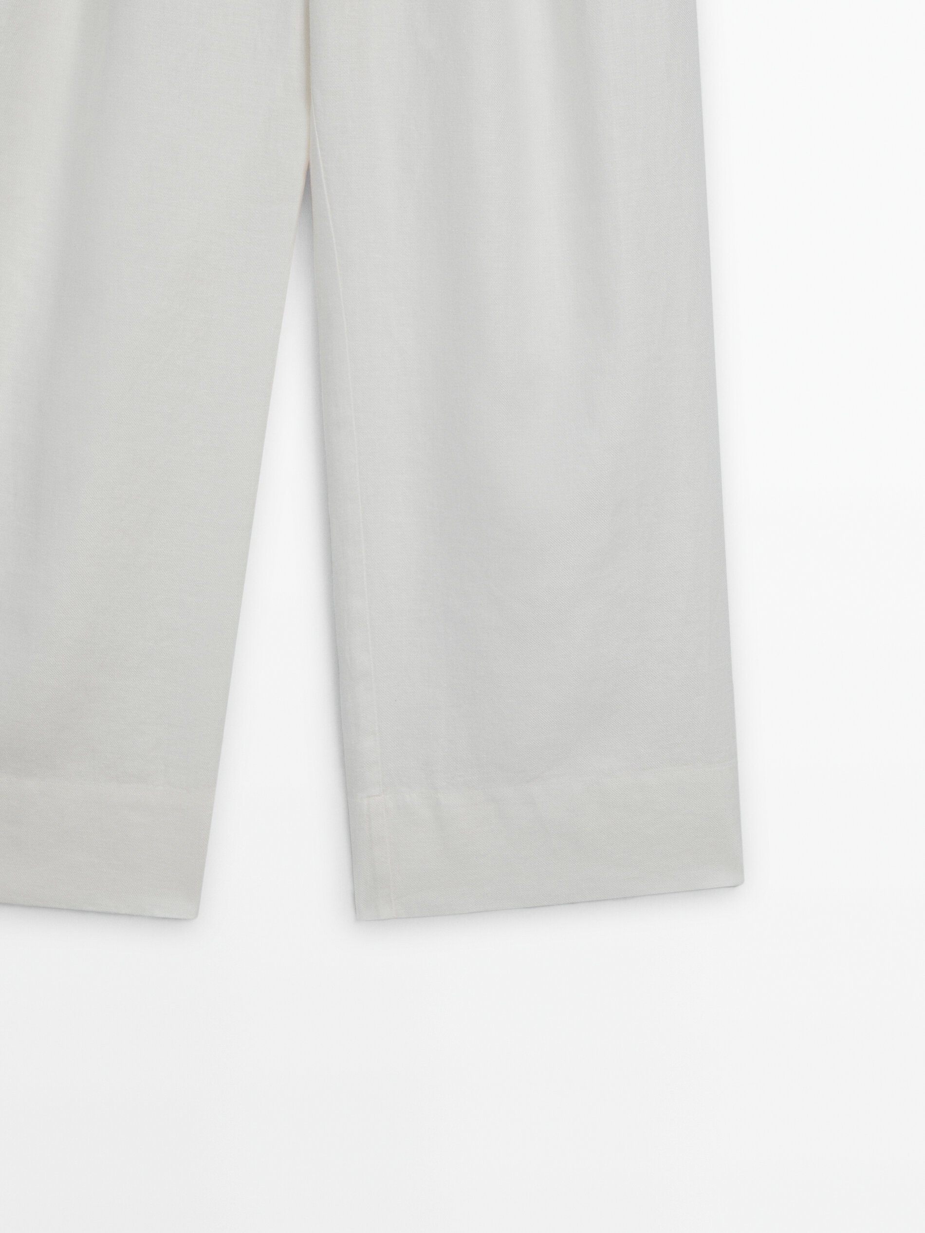 100% linen trousers with double darts