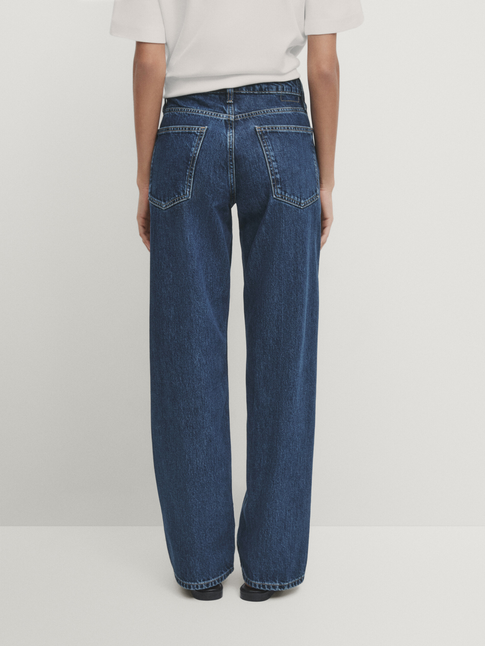 Jeans tiro bajo straight fit regular length