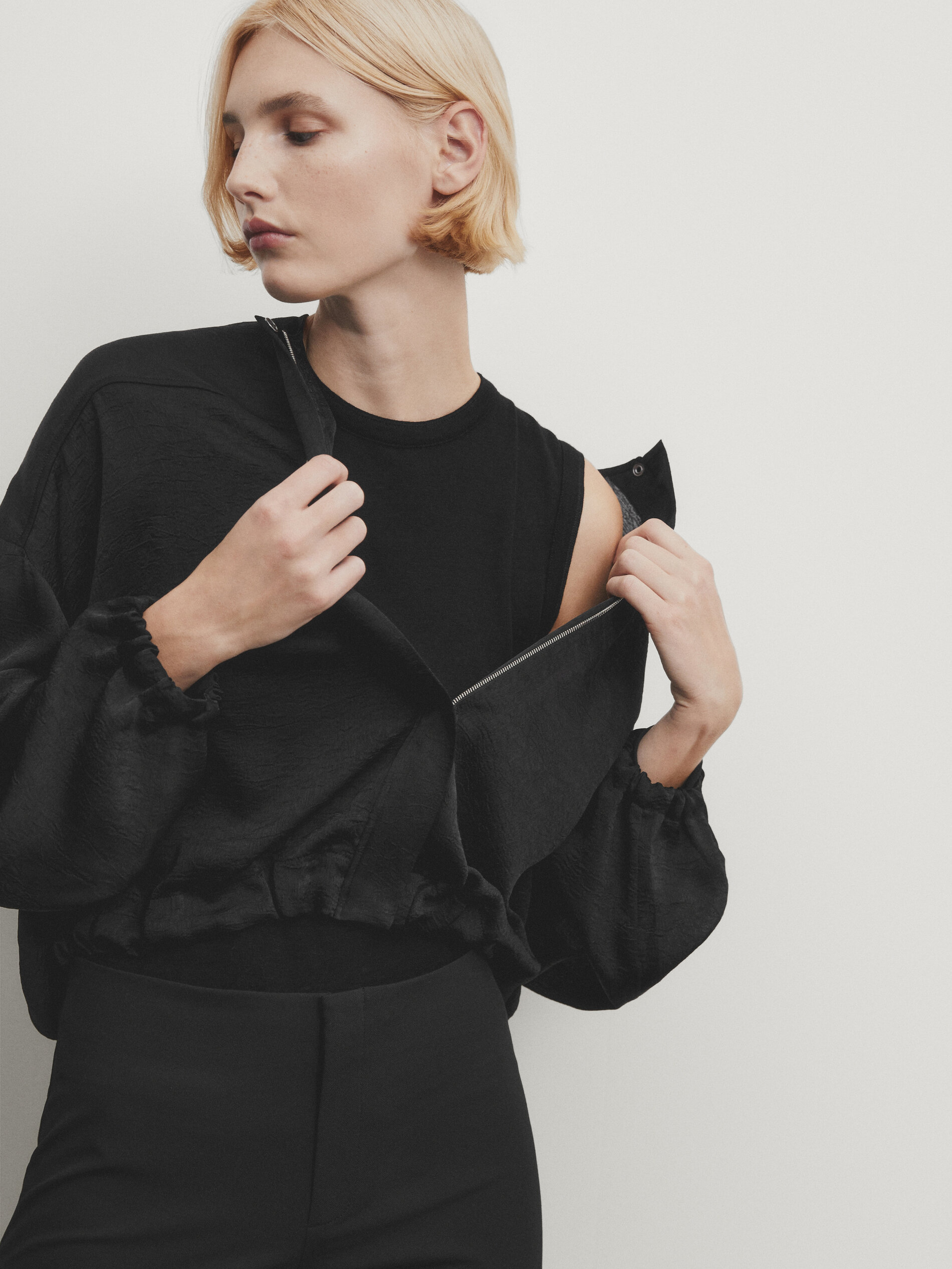 Massimo Dutti Bluse Mit Knitteroptik In Schwarz