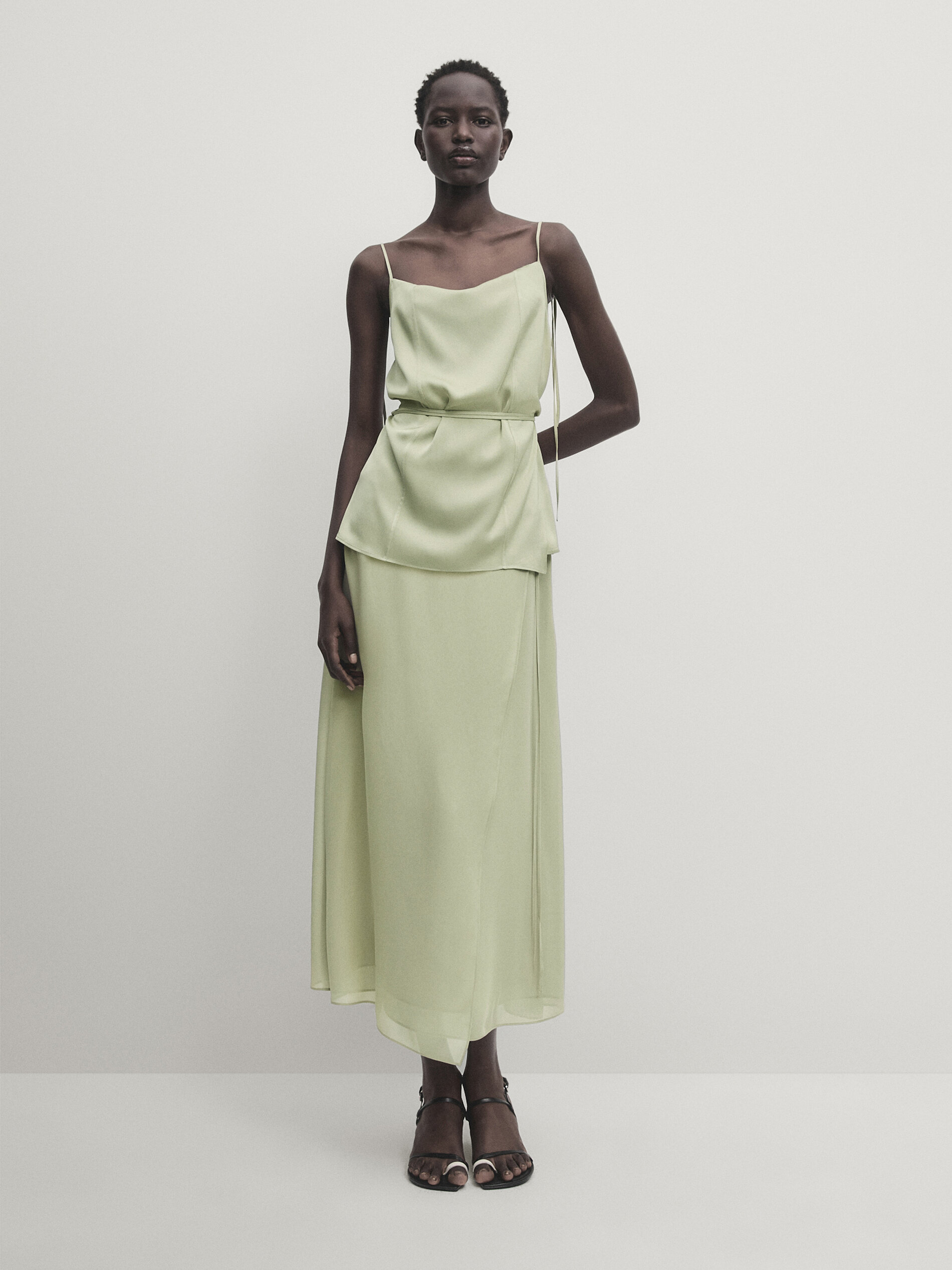 Massimo Dutti Top In Lingerie-optik Mit Zierschleifen In Limettengrün